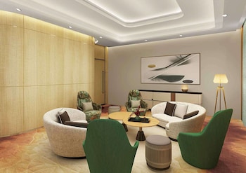 embassy suites by hilton doha old town