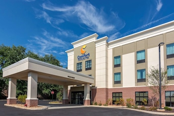 comfort inn and suites