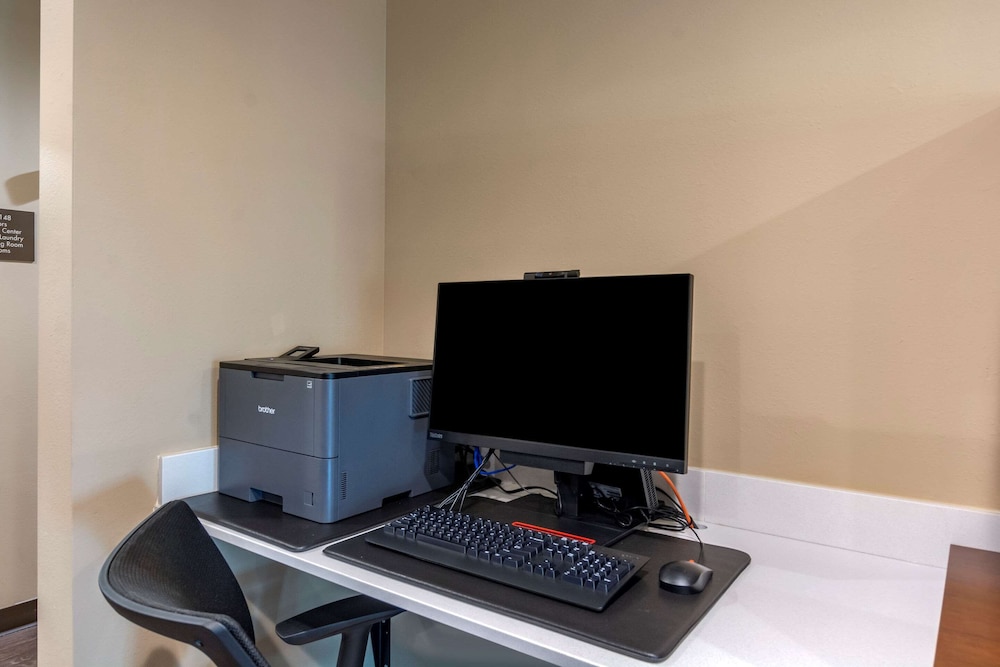 comfort inn and suites