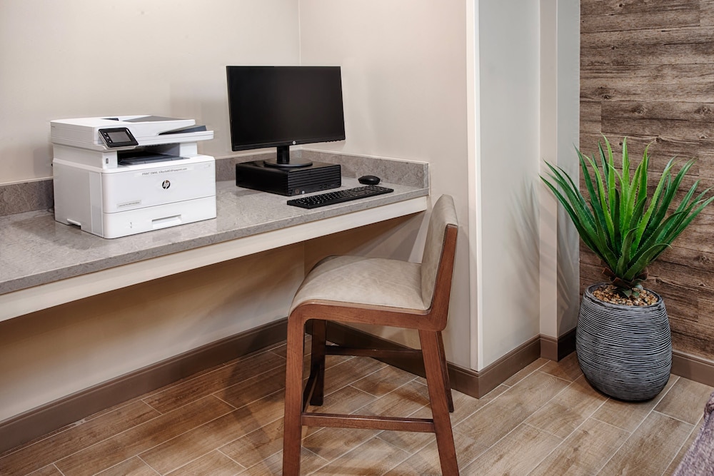 candlewood suites detroit sterling heights