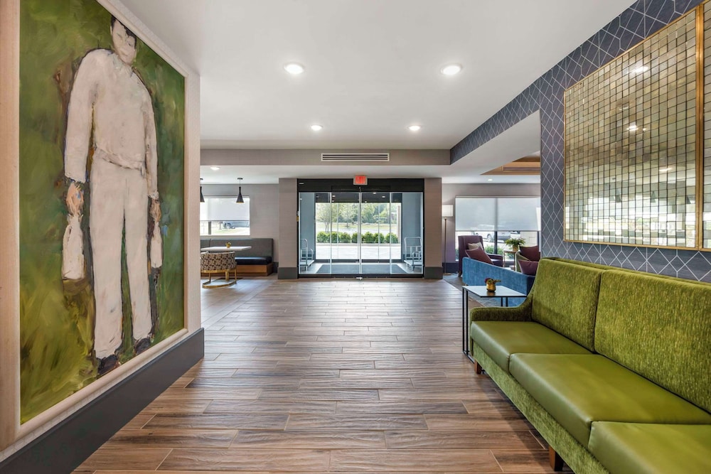 comfort inn and suites