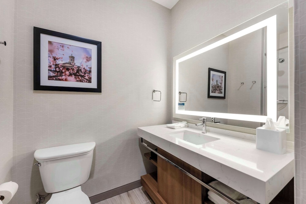 comfort inn and suites