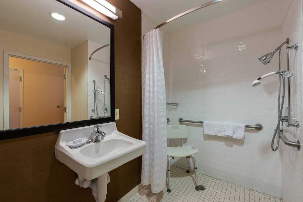 fairfield inn and suites by marriott ft myers cape coral