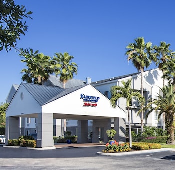 Fairfield Inn & Suites By Marriott Ft. Myers/Cape Coral,Cypress Lake>>Cape Coral,3 star
