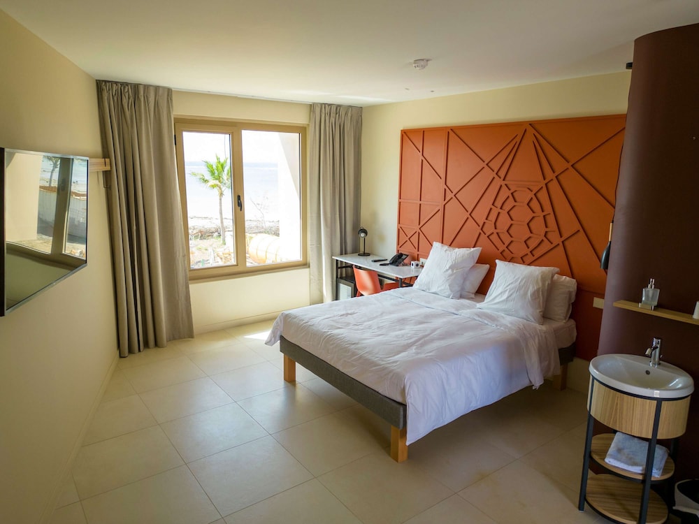 ibis styles mayotte aeroport