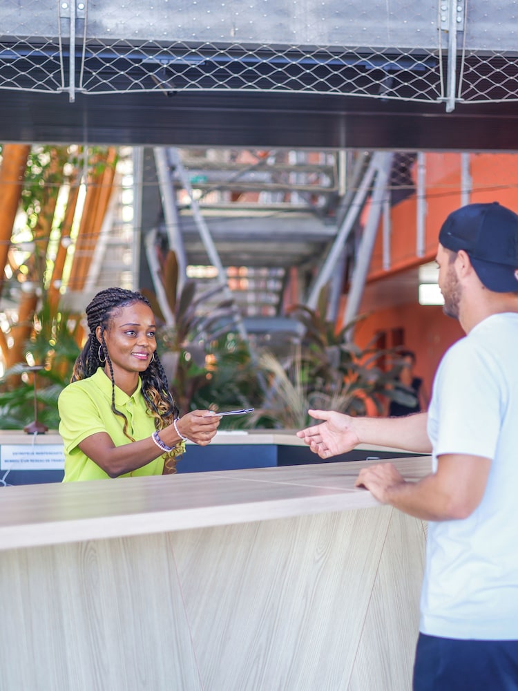 ibis styles mayotte aeroport