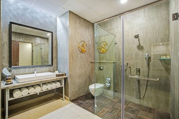 aurika coorg luxury by lemon tree hotels