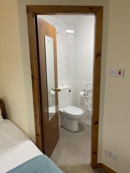 royal oak guesthouse