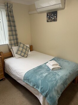 royal oak guesthouse