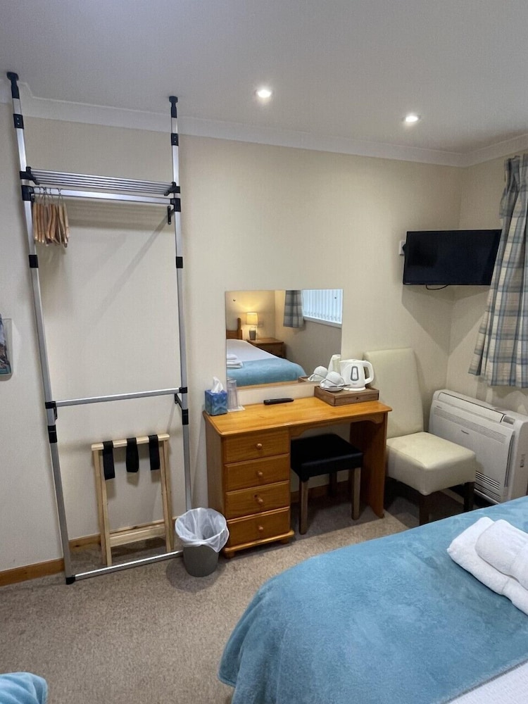 royal oak guesthouse