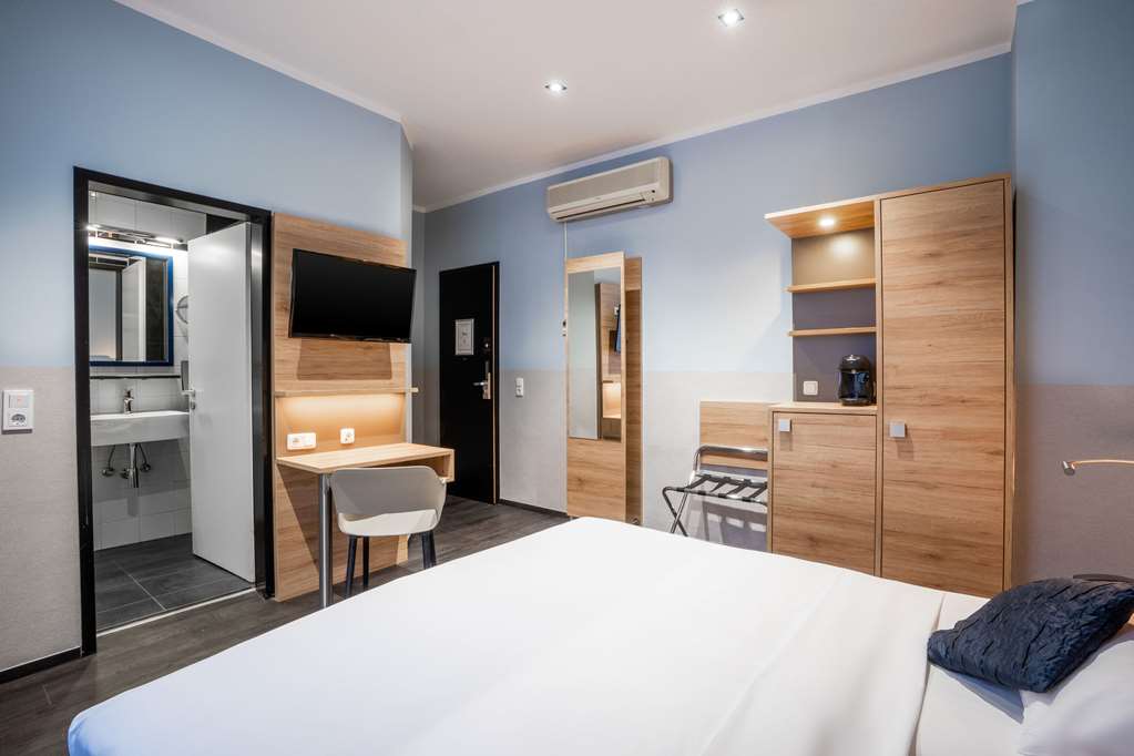comfort hotel frankfurt central station