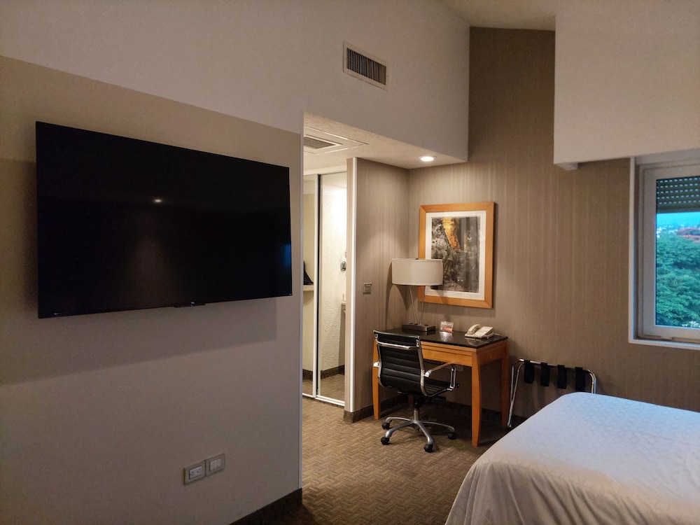 holiday inn cuernavaca by ihg