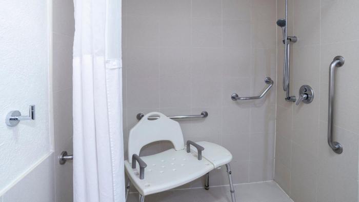 holiday inn cuernavaca by ihg