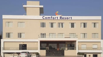 comfort resort morbi