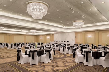 Sheraton Suites Akron Cuyahoga Falls,Cleveland>>Akron,4 star