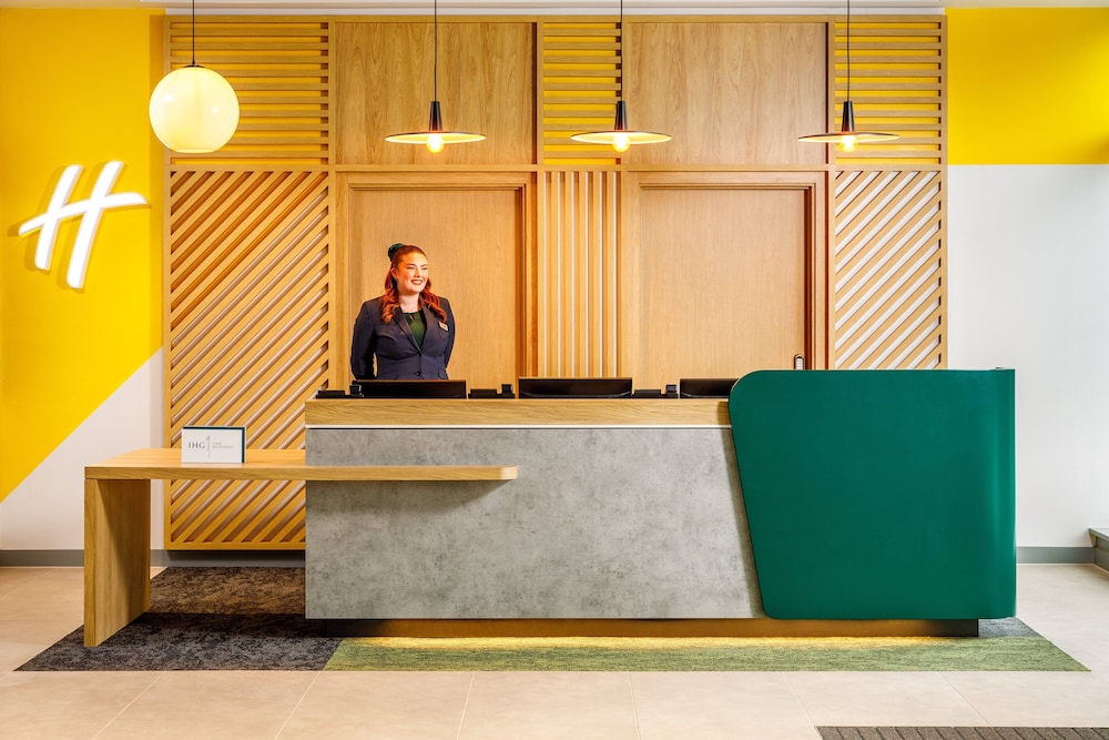 holiday inn manchester airport