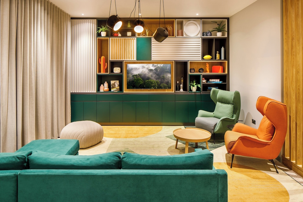 holiday inn manchester airport