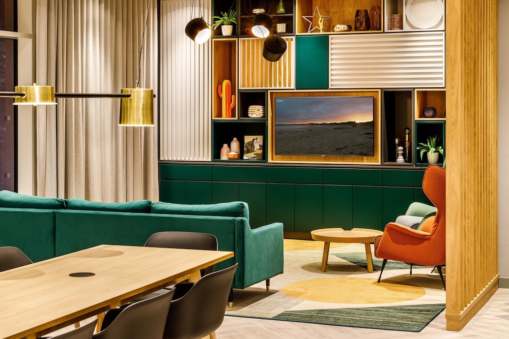 holiday inn manchester airport