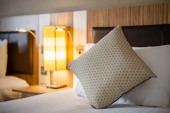 holiday inn manchester airport