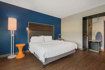 tru by hilton wilson