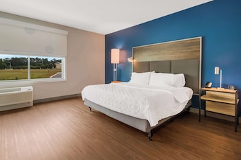 tru by hilton wilson