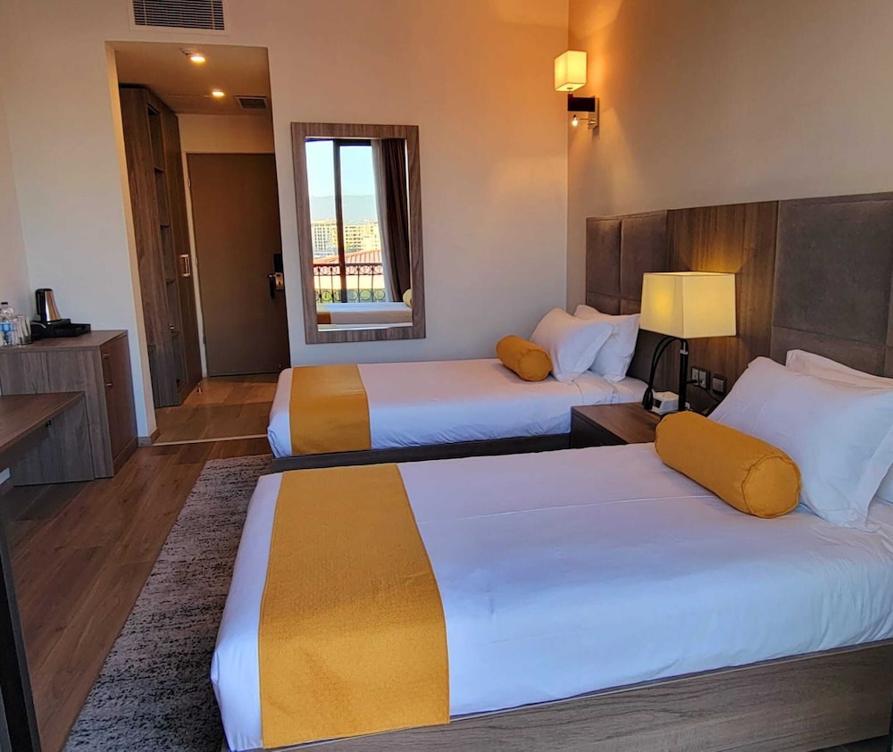 th bonroyal hotel