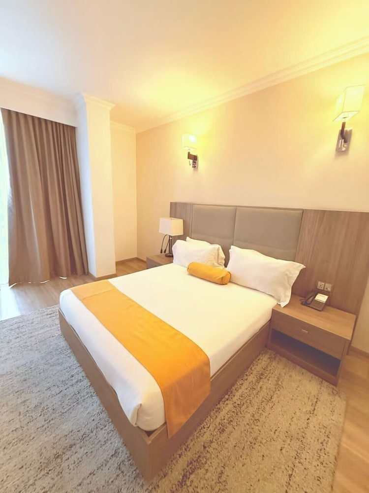 th bonroyal hotel