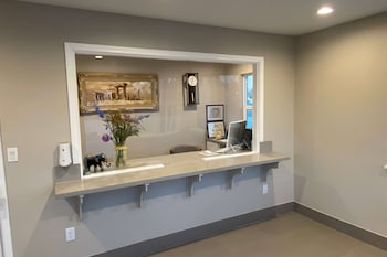 super 8 by wyndham bakersfield ca