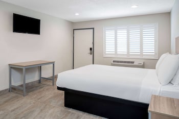 super 8 by wyndham bakersfield ca