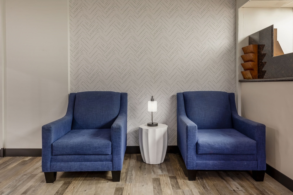 super 8 by wyndham laredo