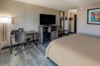 super 8 by wyndham laredo