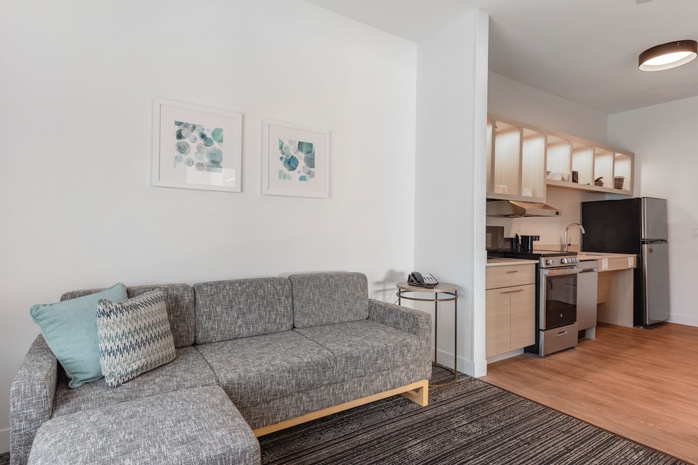 towneplace suites by marriott pueblo downtown