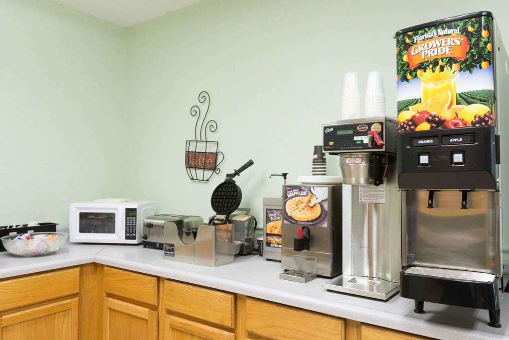 microtel inn and suites by wyndham dayton riverside oh