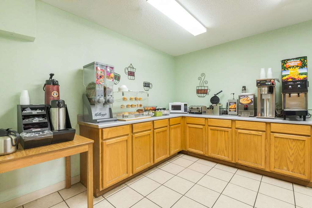 microtel inn and suites by wyndham dayton riverside oh