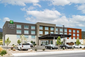holiday inn express and suites nephi