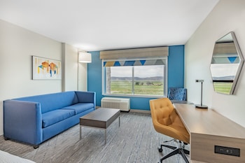 holiday inn express and suites nephi
