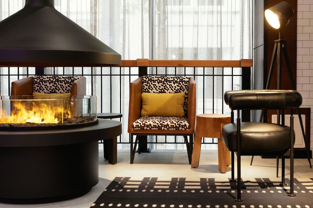 moxy richmond downtown