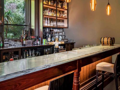 mount lofty house adults retreat