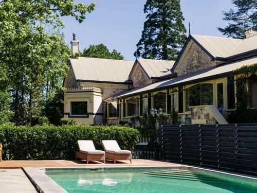 mount lofty house adults retreat