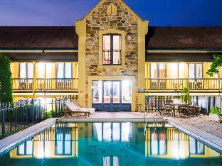 mount lofty house adults retreat