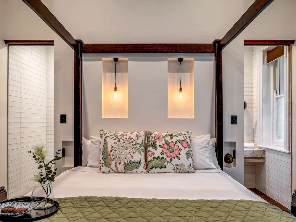 mount lofty house adults retreat