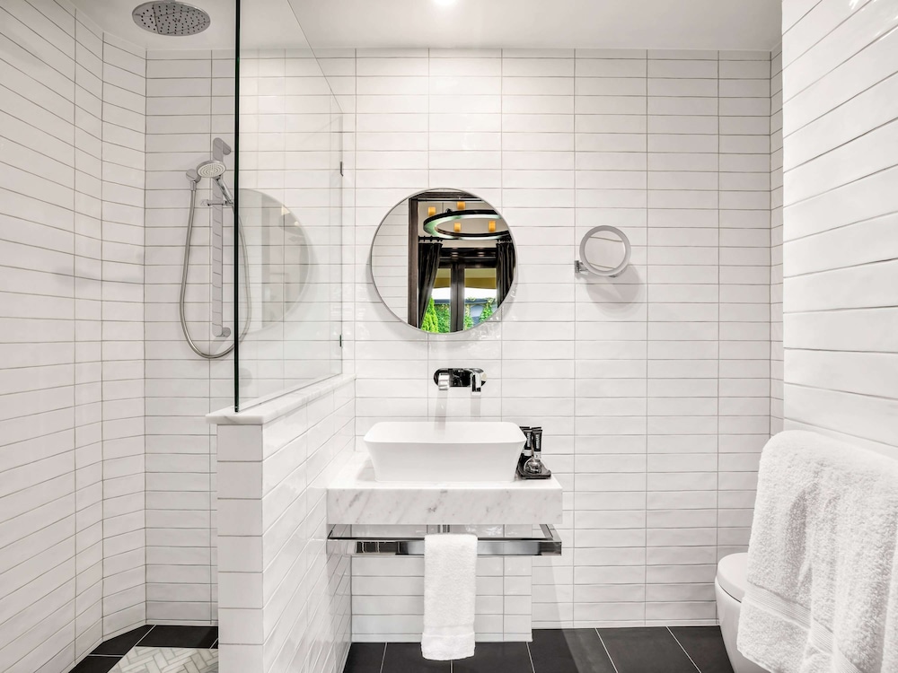 mount lofty house adults retreat