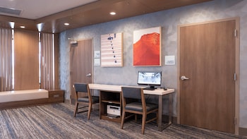 holiday inn express and suites ridgecrest