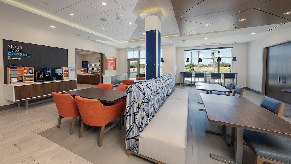 holiday inn express and suites ridgecrest