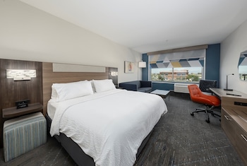 holiday inn express and suites ridgecrest