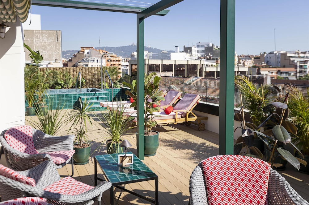 via sants hotel barcelona tapestry collection by hilton