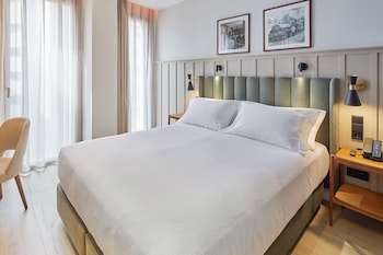 via sants hotel barcelona tapestry collection by hilton