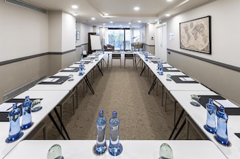 via sants hotel barcelona tapestry collection by hilton