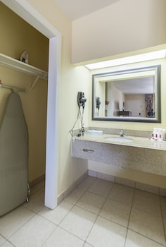 days inn by wyndham shenandoah