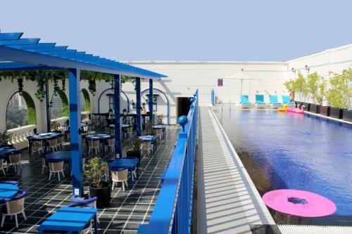 Planet Hollywood,,5 star